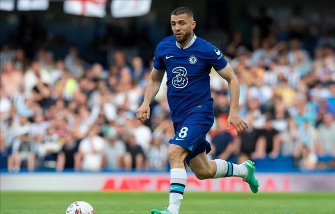 包含转会期切尔西调整名单以备德甲，豪取连胜环节打磨，引发热议，赛季目标并未改变的词条